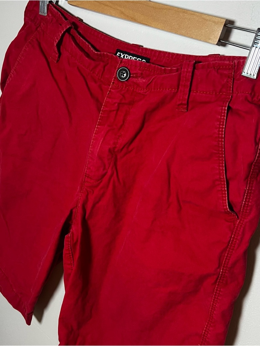 Express Chino Shorts Men’s 30 Red Cotton 10” Flat Front Preppy Nautical Golf - Picture 2 of 5